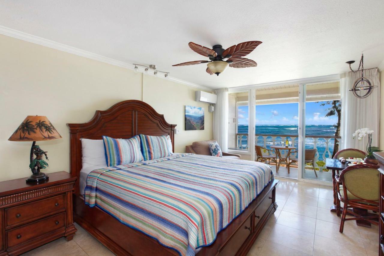 Islander On The Beach 352 Oceanfront *Penthouse* Ac Pool Apartment Kapa'a Exterior photo